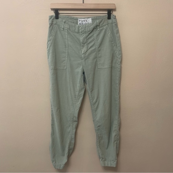 Frank & Eileen Jameson Utility Jogger Sage Green Size 8 - Picture 2 of 12